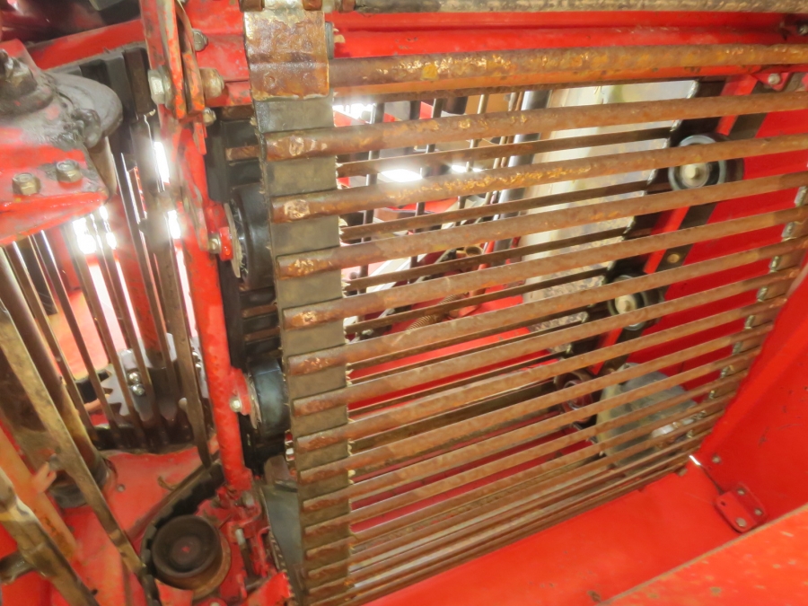 4201 Kverneland UN2100 potato harvester
