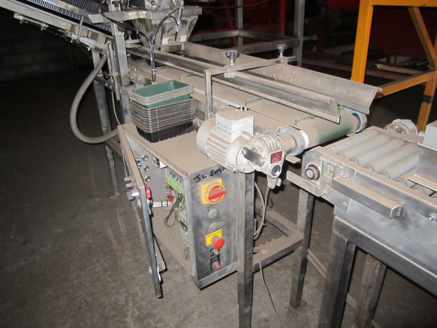 4227 Newtec tray feeder 