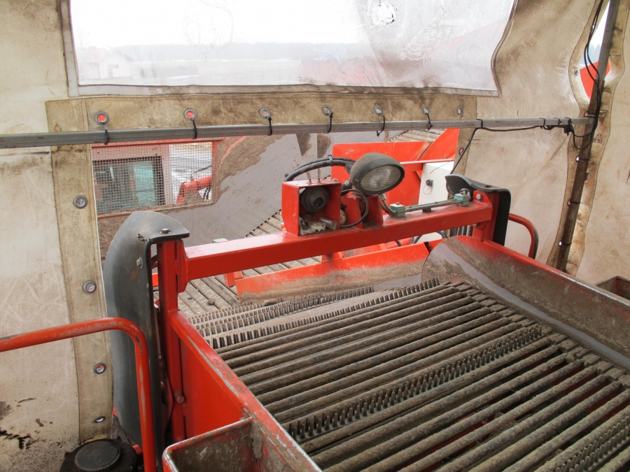 4290 DEWULF RQ3060 potato harvester