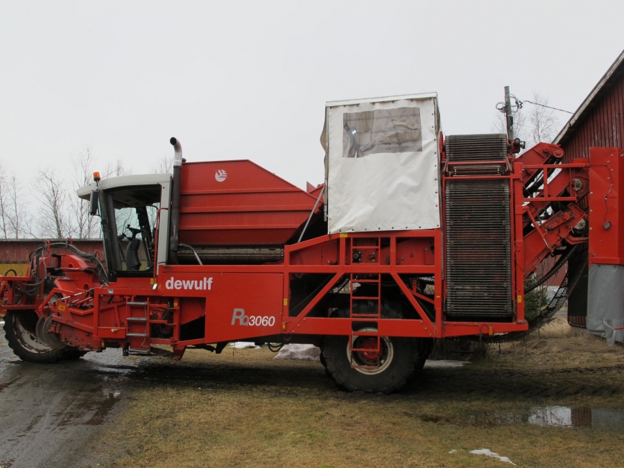 4290 DEWULF RQ3060 potato harvester