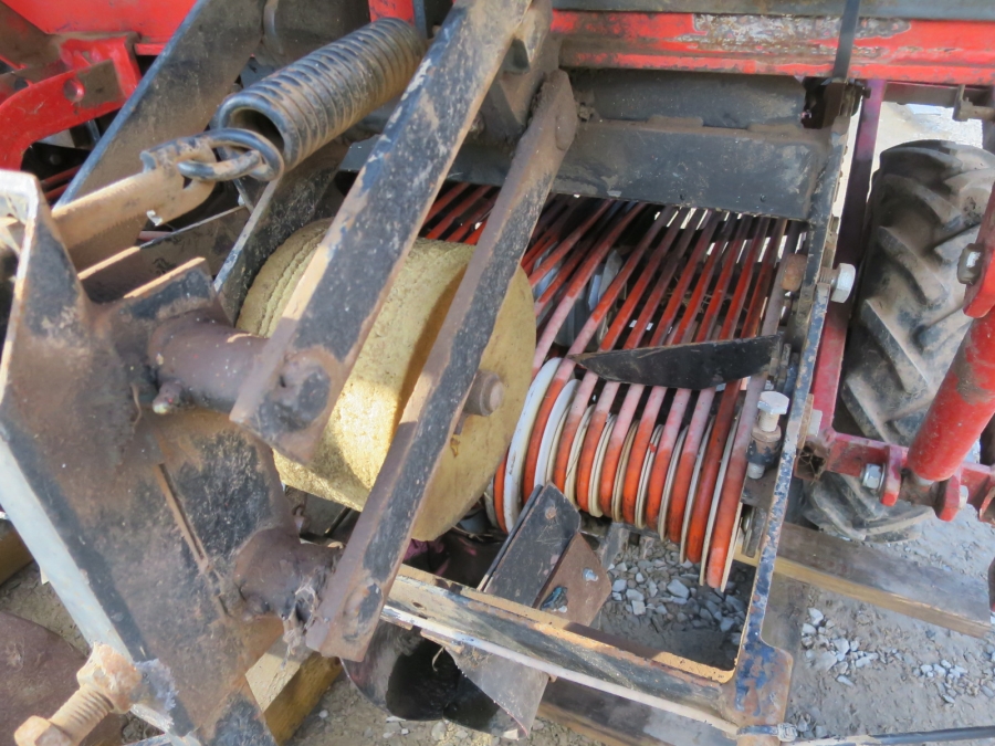 4333 Gregoire Besson Pflanzmaschine Kartoffeln