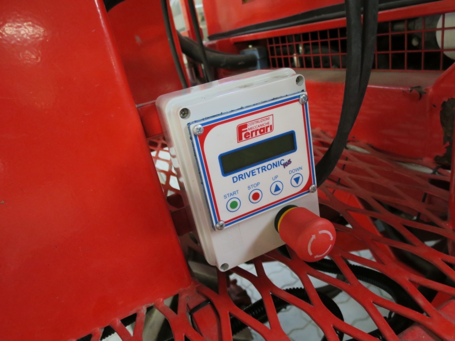 4334 Ferrari Rotostrapp Pflanzmaschine Selbstfahrend