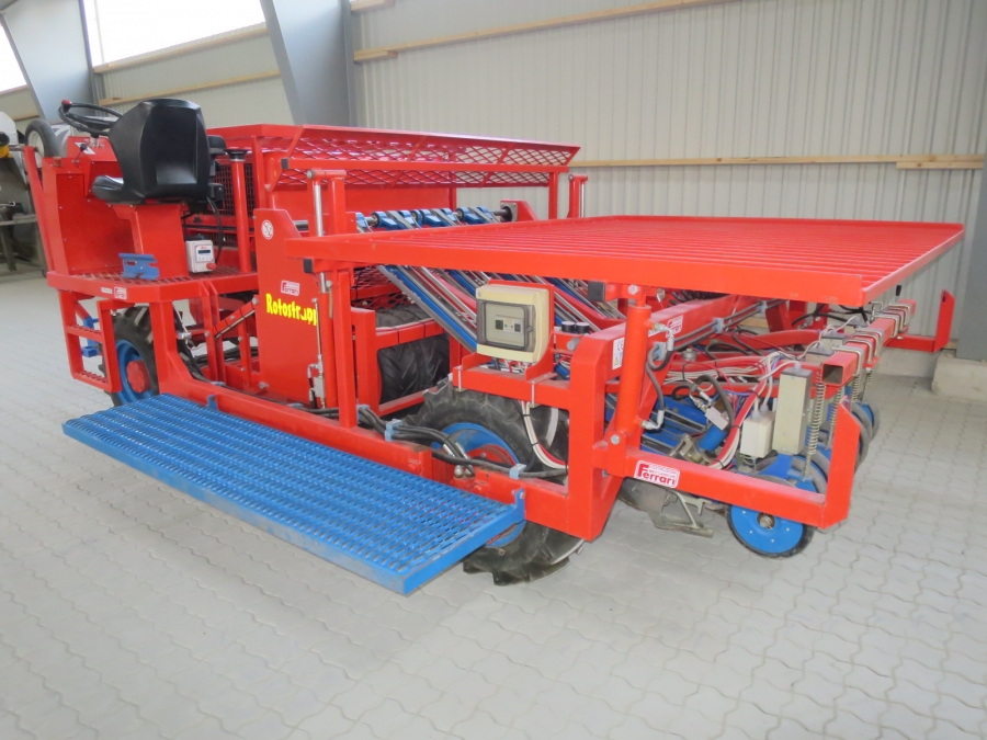 4334 Ferrari Rotostrapp Pflanzmaschine Selbstfahrend