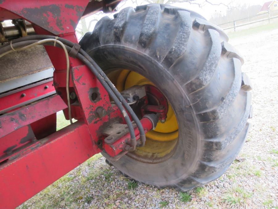 4341 Reekie Clean Flow 2000 potato harvester