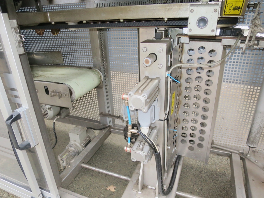 4358 Htech Verpackungsmaschine APF3