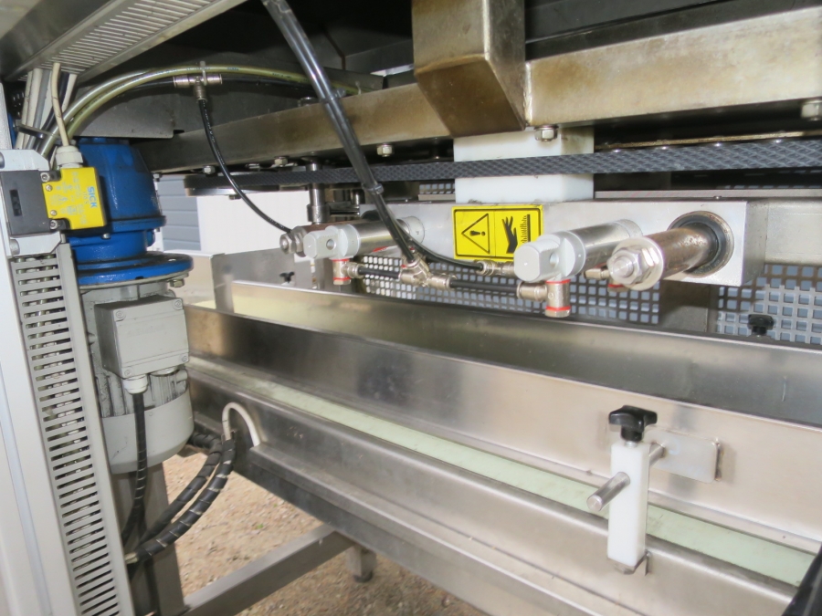 4358 Htech Verpackungsmaschine APF3