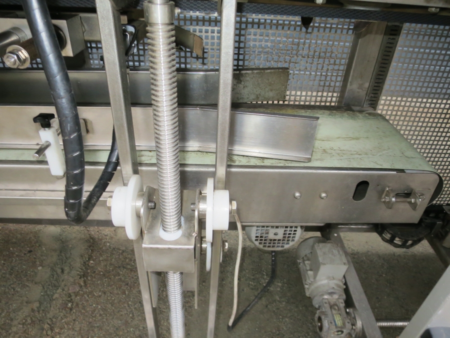 4358 Htech Verpackungsmaschine APF3