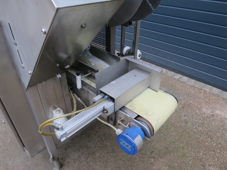 4358 Htech Verpackungsmaschine APF3