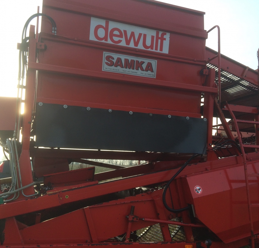 4360 Dewulf RDT 952 2 row potato harvester with bunker