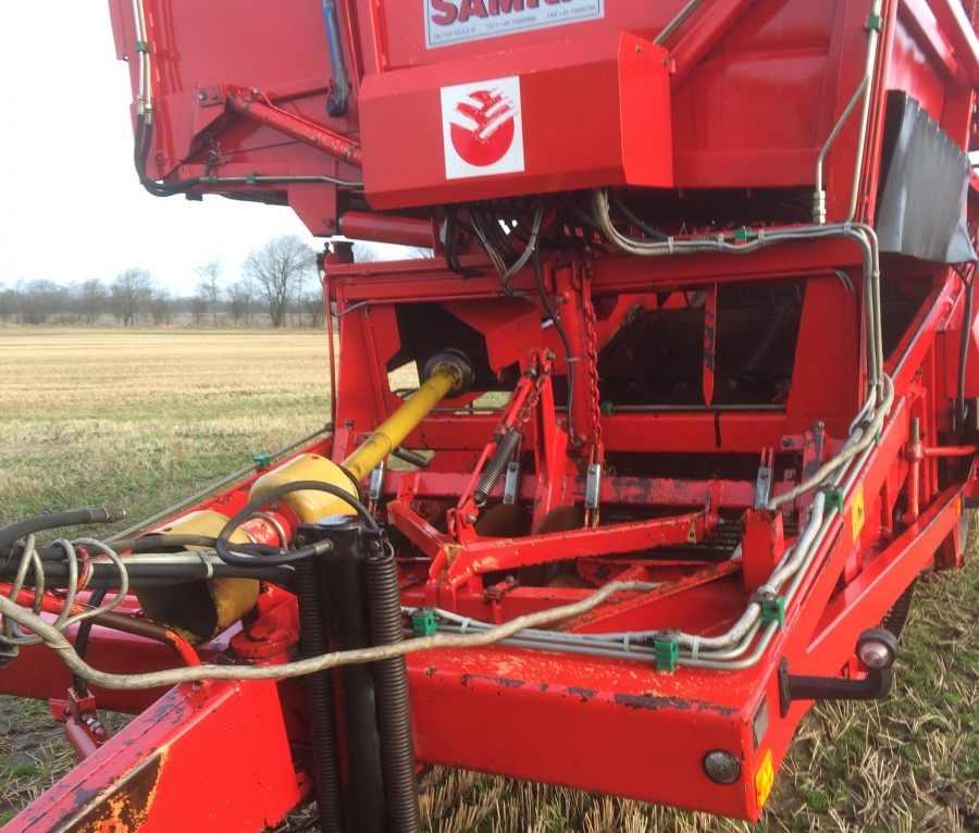 4360 Dewulf RDT 952 2 row potato harvester with bunker