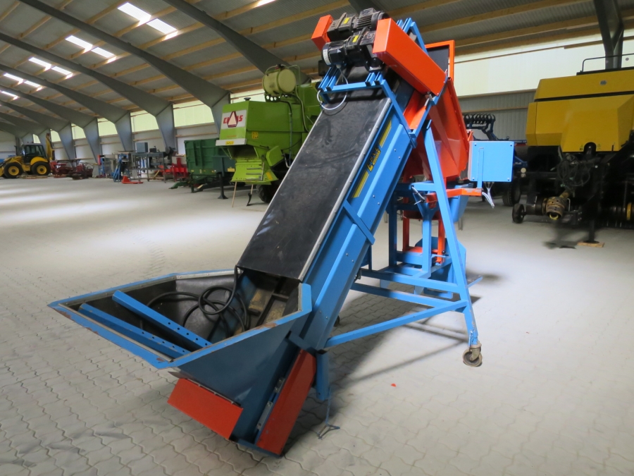 4367 EMVE automatic weigher for carrots, potatoes etc