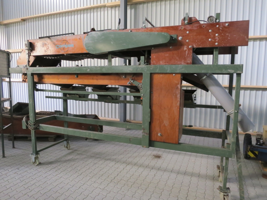 4373 Compas EAS60 potato grader