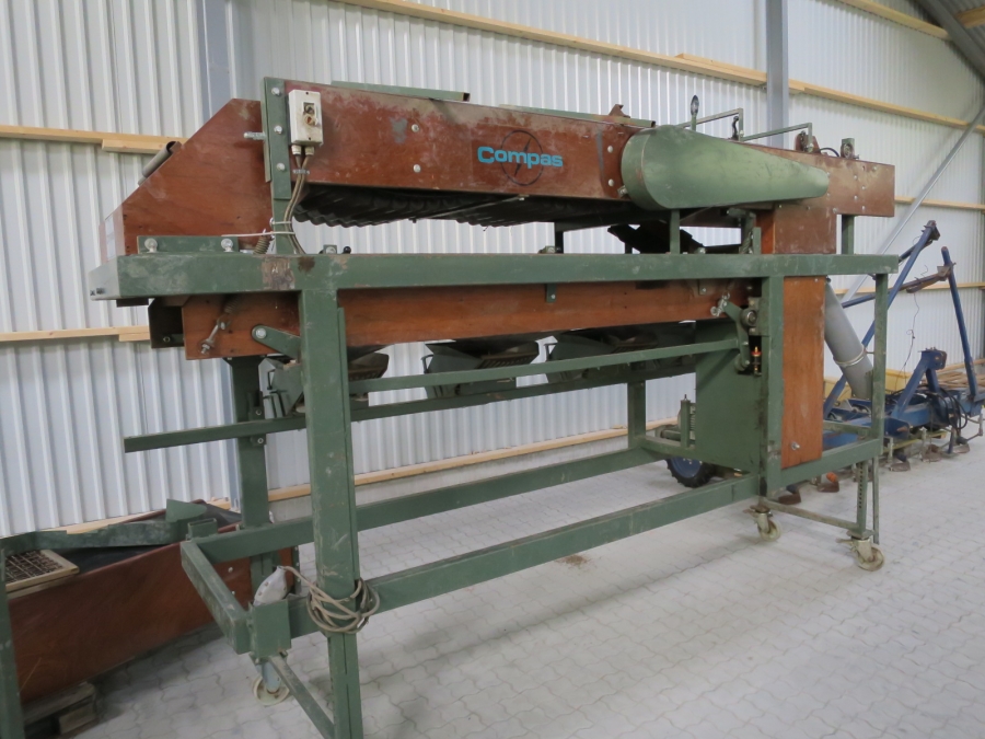 4373 Compas EAS60 potato grader