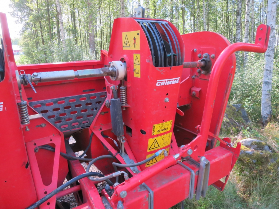 4374 Grimme GL34KG potato planter 4 row