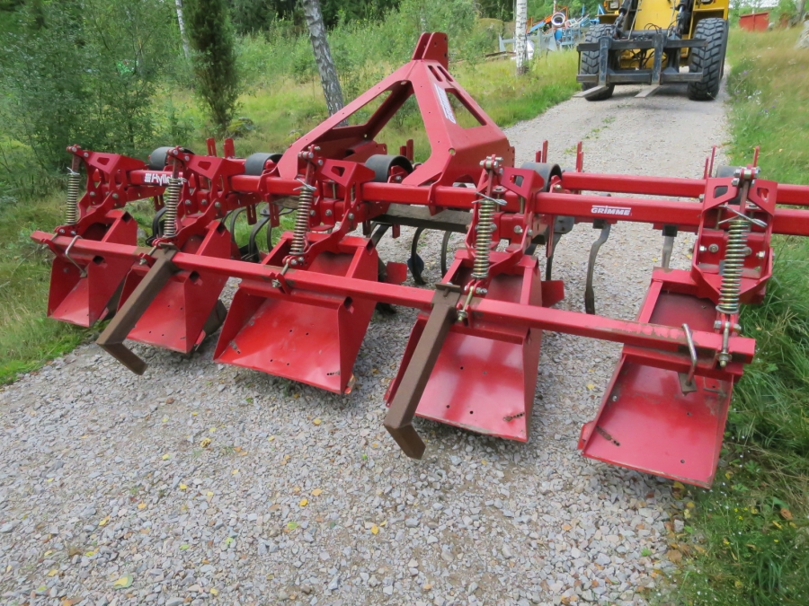 4384 Grimme GH Dammformer