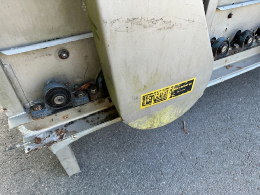 4413 EMVE Bürstenwaschmaschine 1000 mm x 12 Rollen