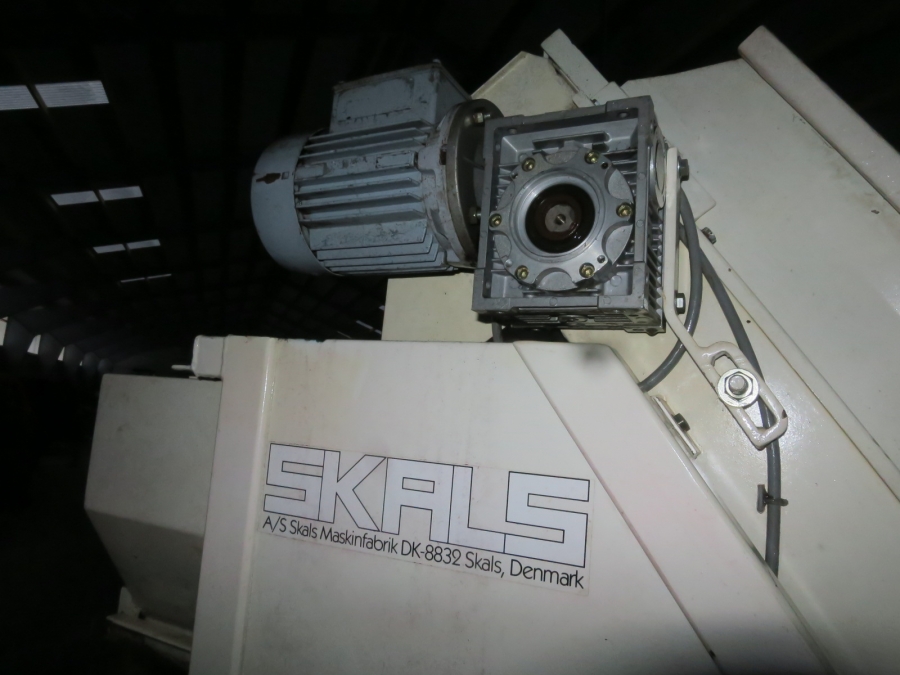 4438 SKALS AM420 Automatische waage