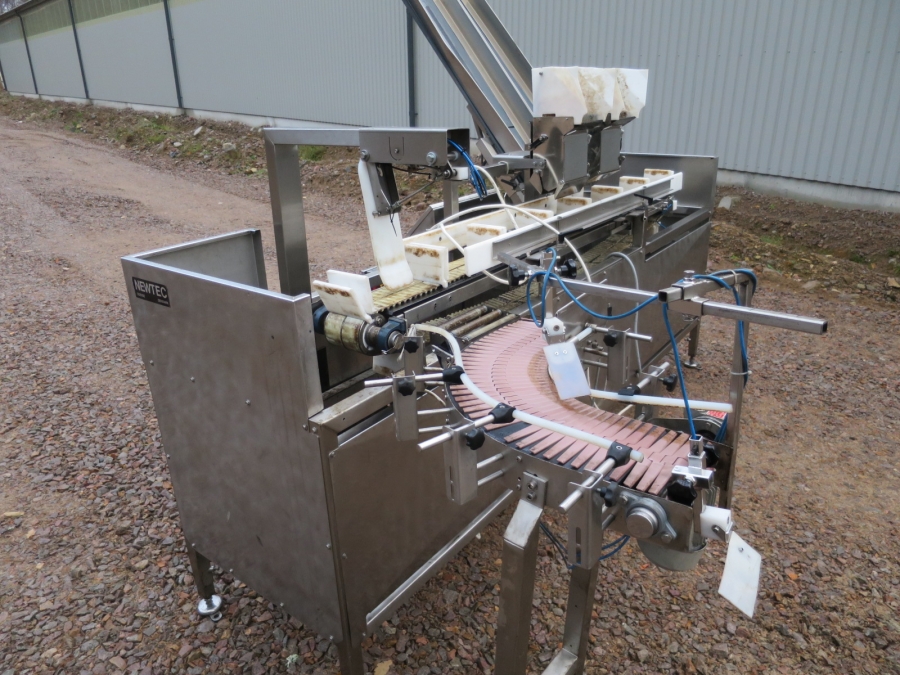 4442 Newtec NBM61F tray feeder
