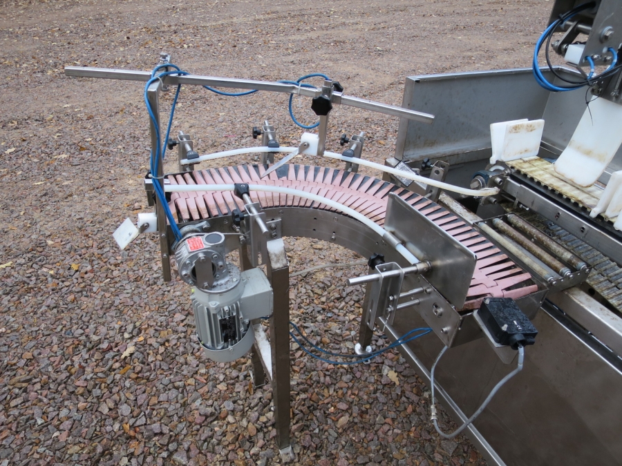 4442 Newtec NBM61F tray feeder