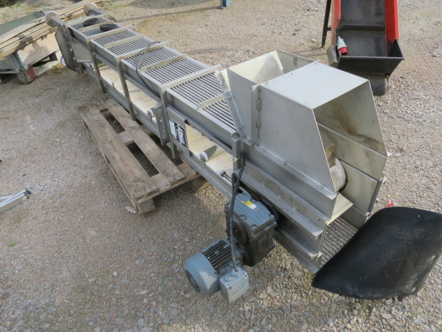 4498 Limas conveyor vertical standing 2700x300 mm