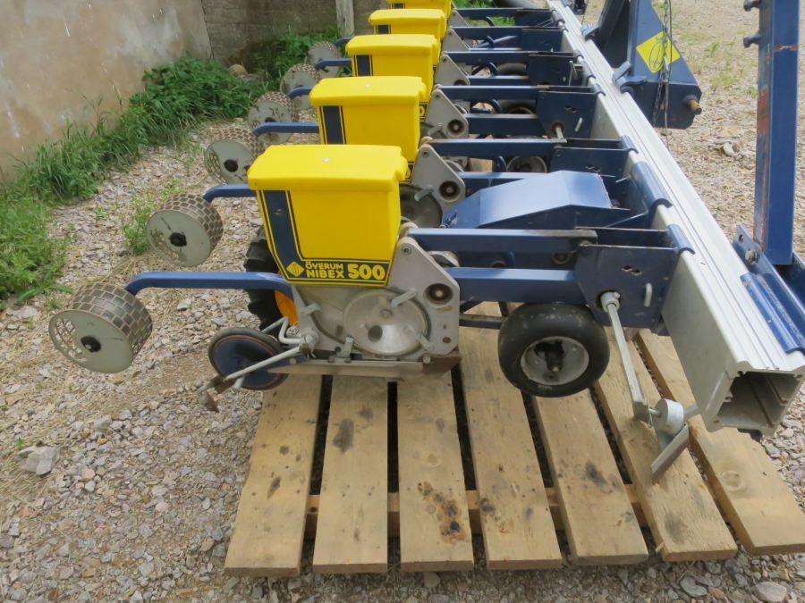 4516 Nibex 500 seeding drill in new condition