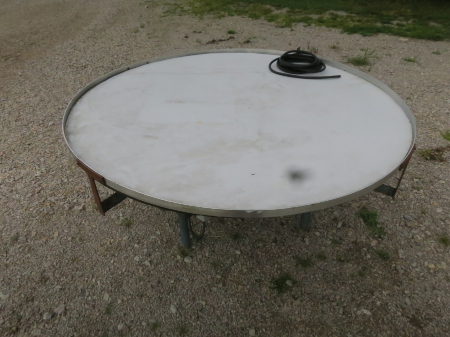 4520 rotating packaging table