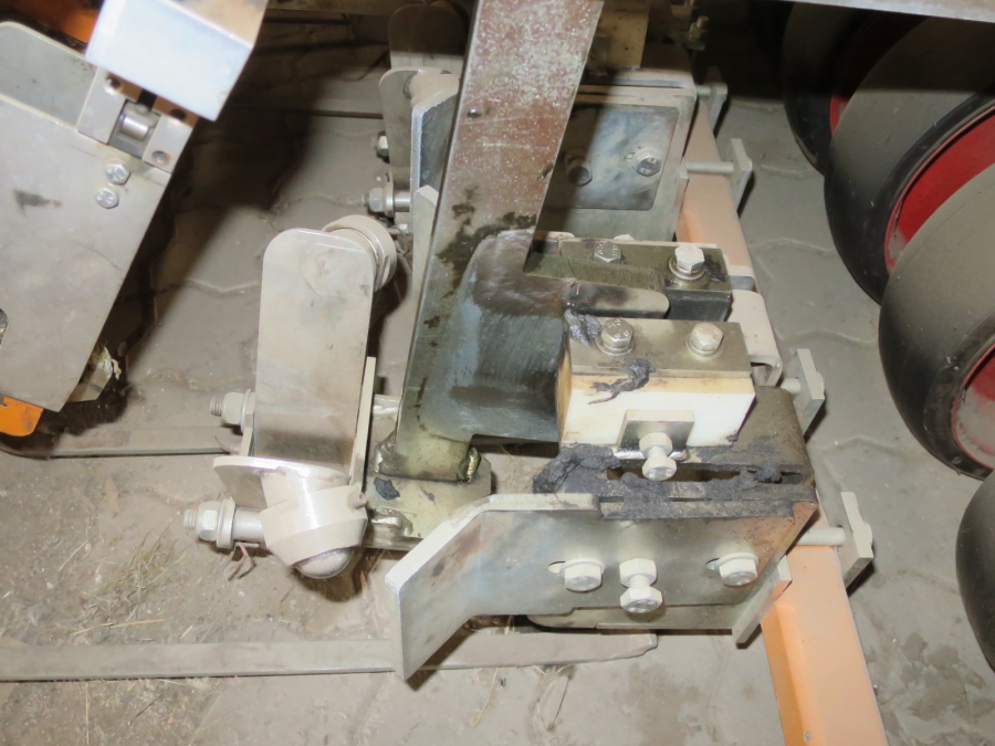4524 Regero planting machine for plastic