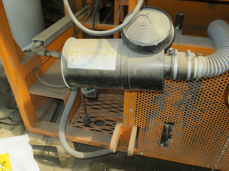 4524 Regero planting machine for plastic
