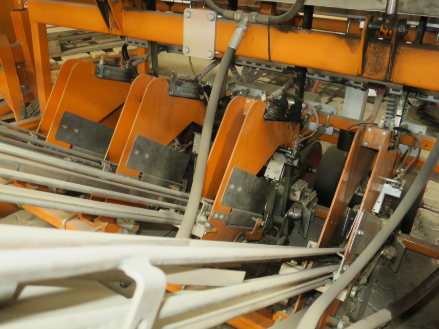 4524 Regero planting machine for plastic