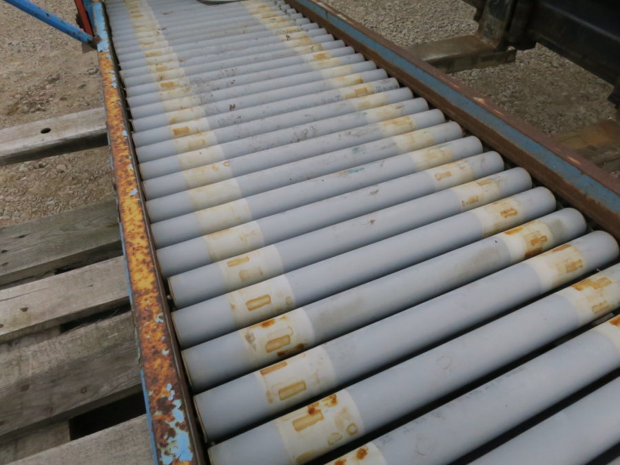 4534 EMVE roller table