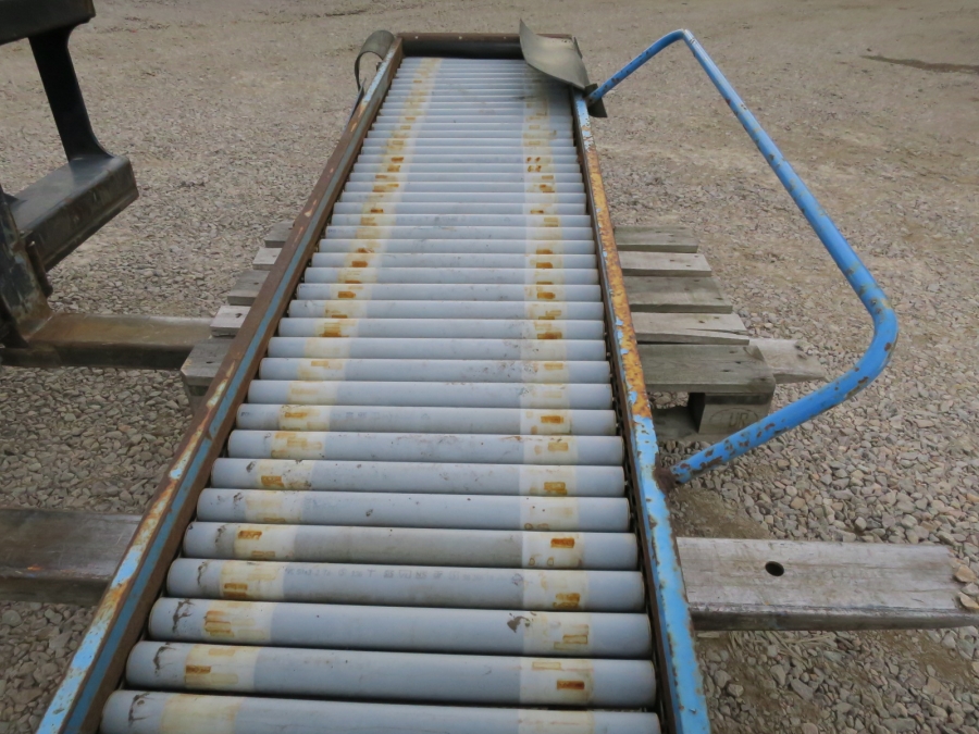 4534 EMVE roller table