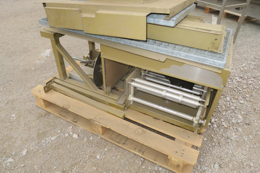 4588 Affeldt Computer weigher 12 head with rollstock net bagger