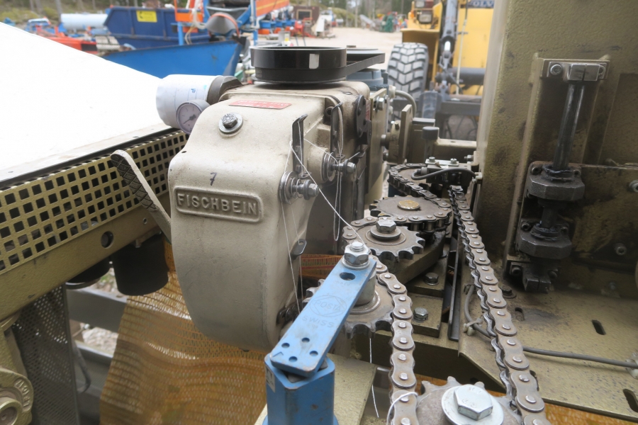 4588 Affeldt Computer weigher 12 head with rollstock net bagger