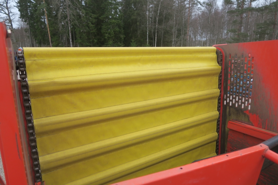 4609 Grimme SE 75-30 UB potato harvester
