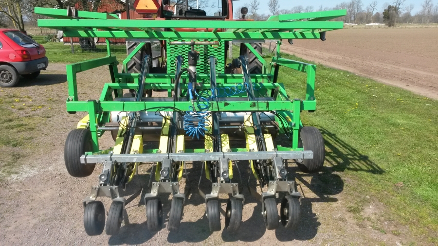 4610 Hortech TRE 190 Pflanzmaschine Kuben