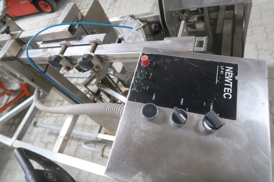 4616  Newtec 2009G Computer weigher for carrots