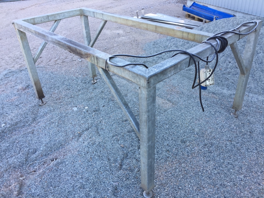 4616  Newtec 2009G Computer weigher for carrots