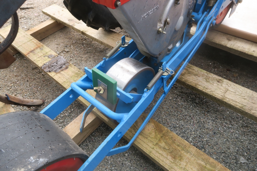 4621 Monosem MS precision seeder for vegetables