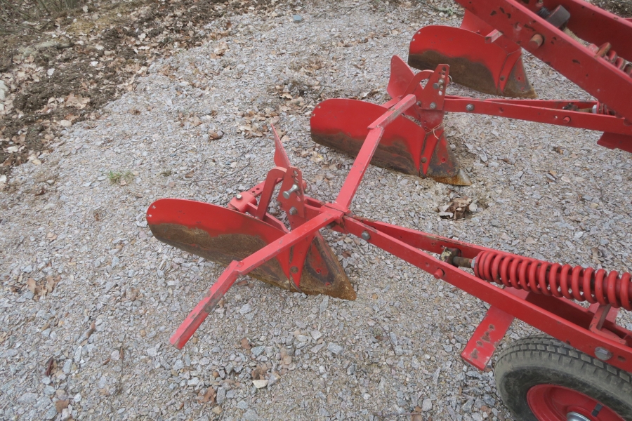 4629 Underhaug potato ridger 4 row
