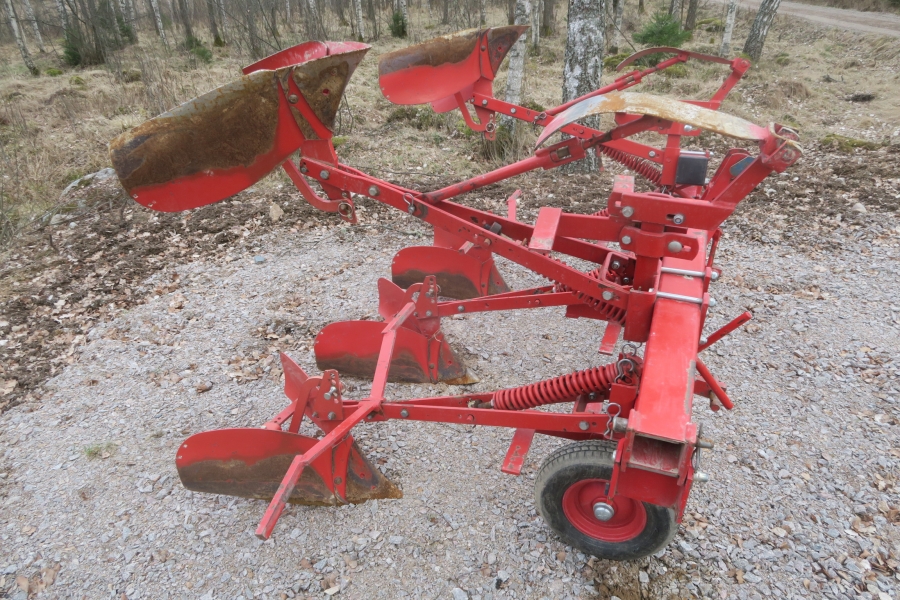 4629 Underhaug potato ridger 4 row