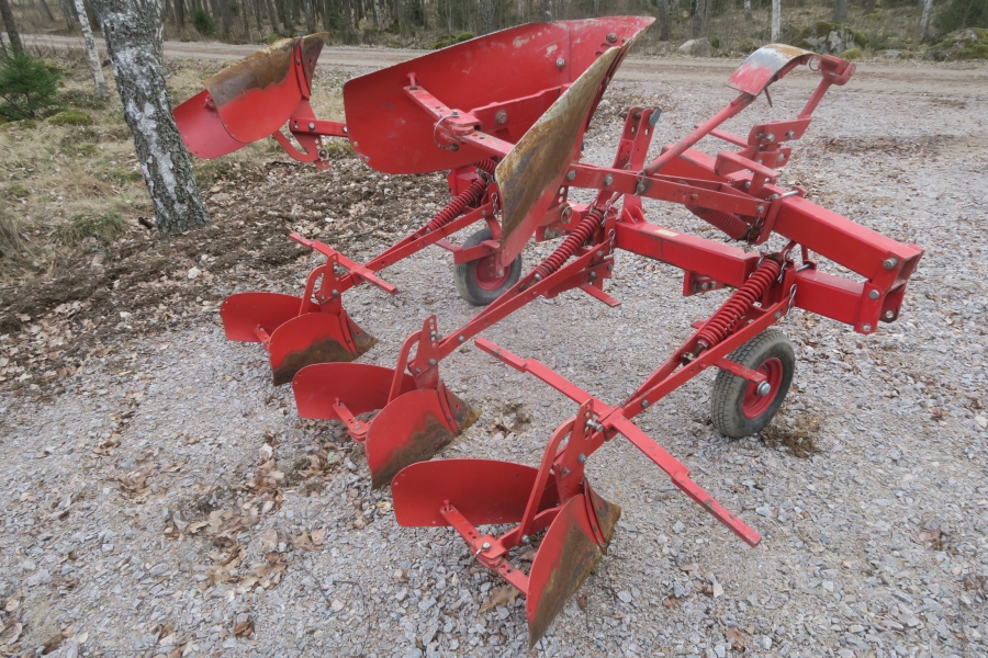 4629 Underhaug potato ridger 4 row