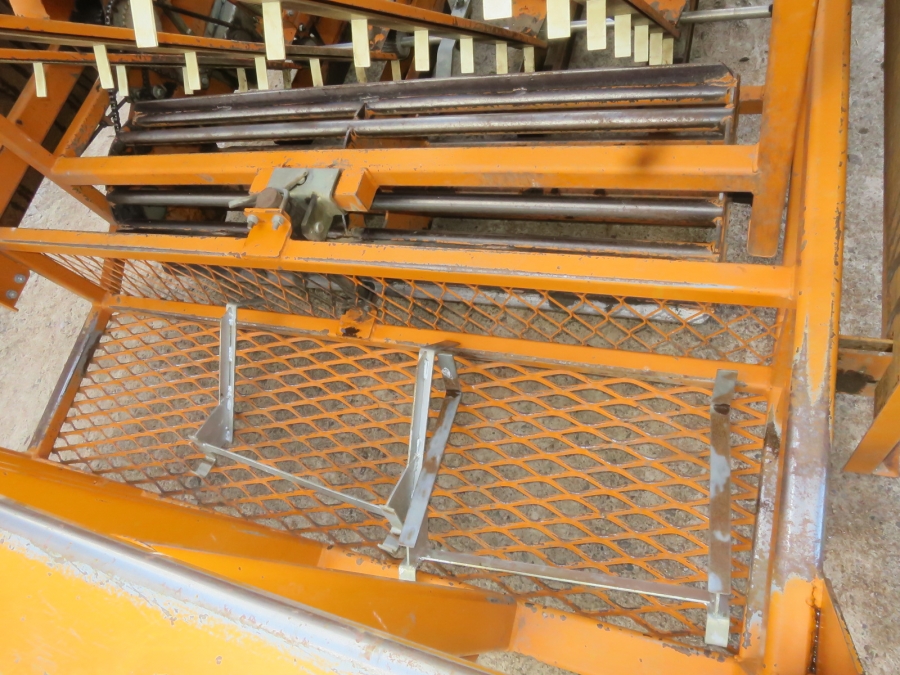 4655 Regero R860 Transplanter 4 row