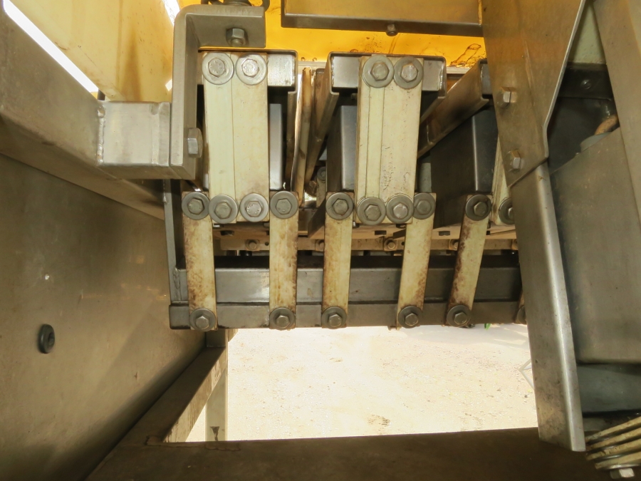4672 Newtec 2000 computer weigher
