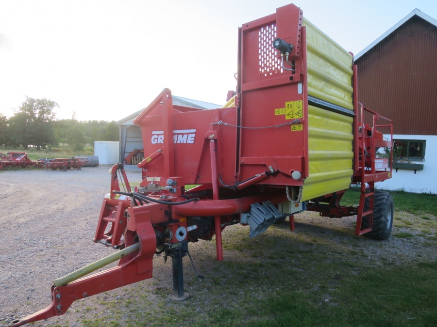 4677 Grimme SE75-20 potato harvester