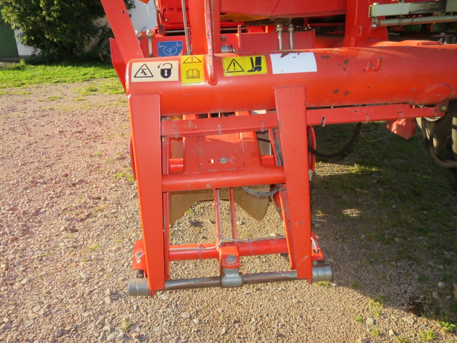 4677 Grimme SE75-20 potato harvester