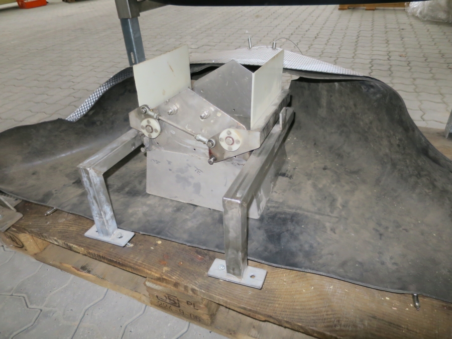 4684 Newtec 2009PC weigher