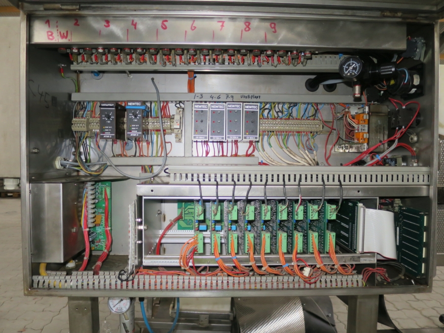 4684 Newtec 2009PC weigher