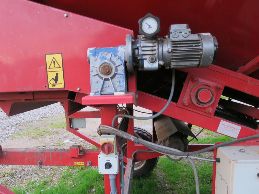 4687 Tong Storemaker 1200 Sturtzbunker