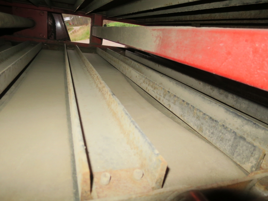 4687 Tong Storemaker 1200 Sturtzbunker