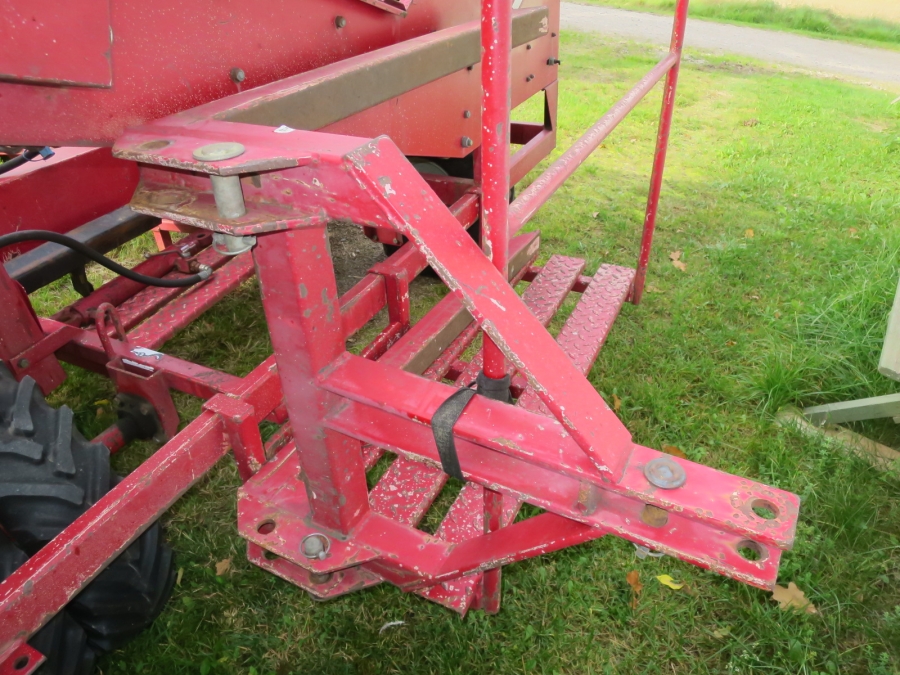 4697 Juko Midi potato harvester